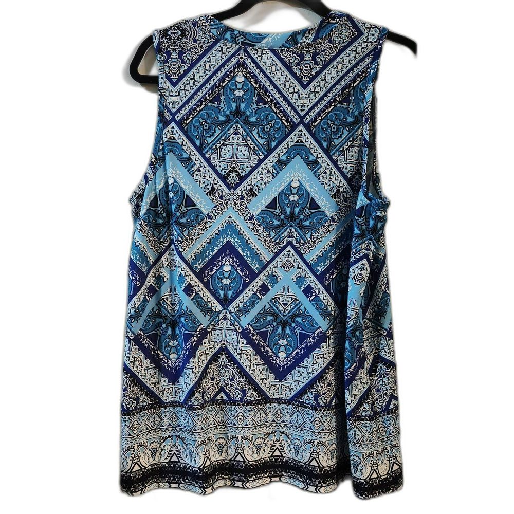 Apt. 9 sleeveless top size XL